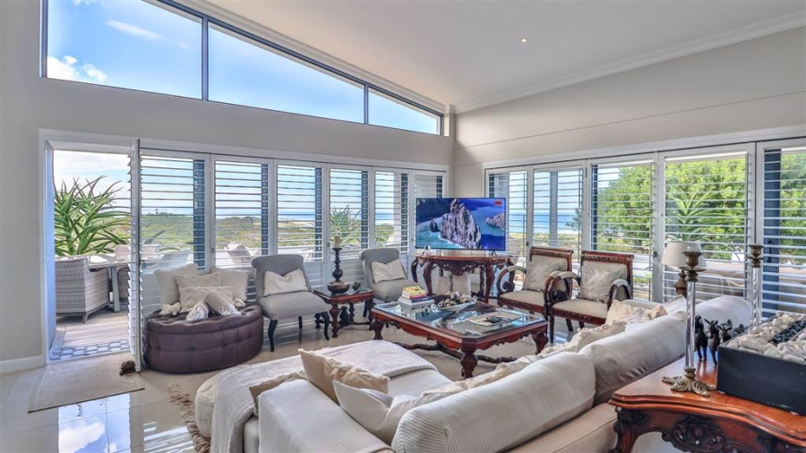 3 Bedroom Property for Sale in Stilbaai Oos Western Cape